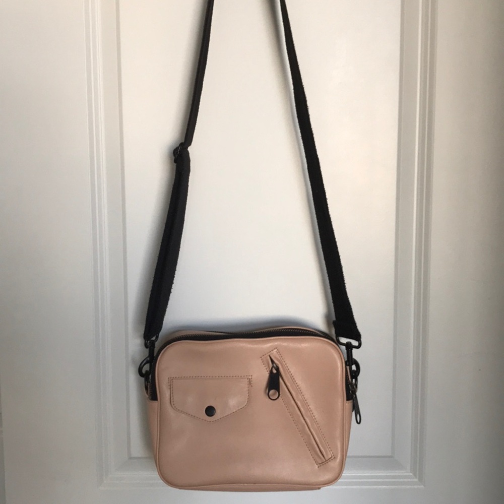 Gap mini messenger bag